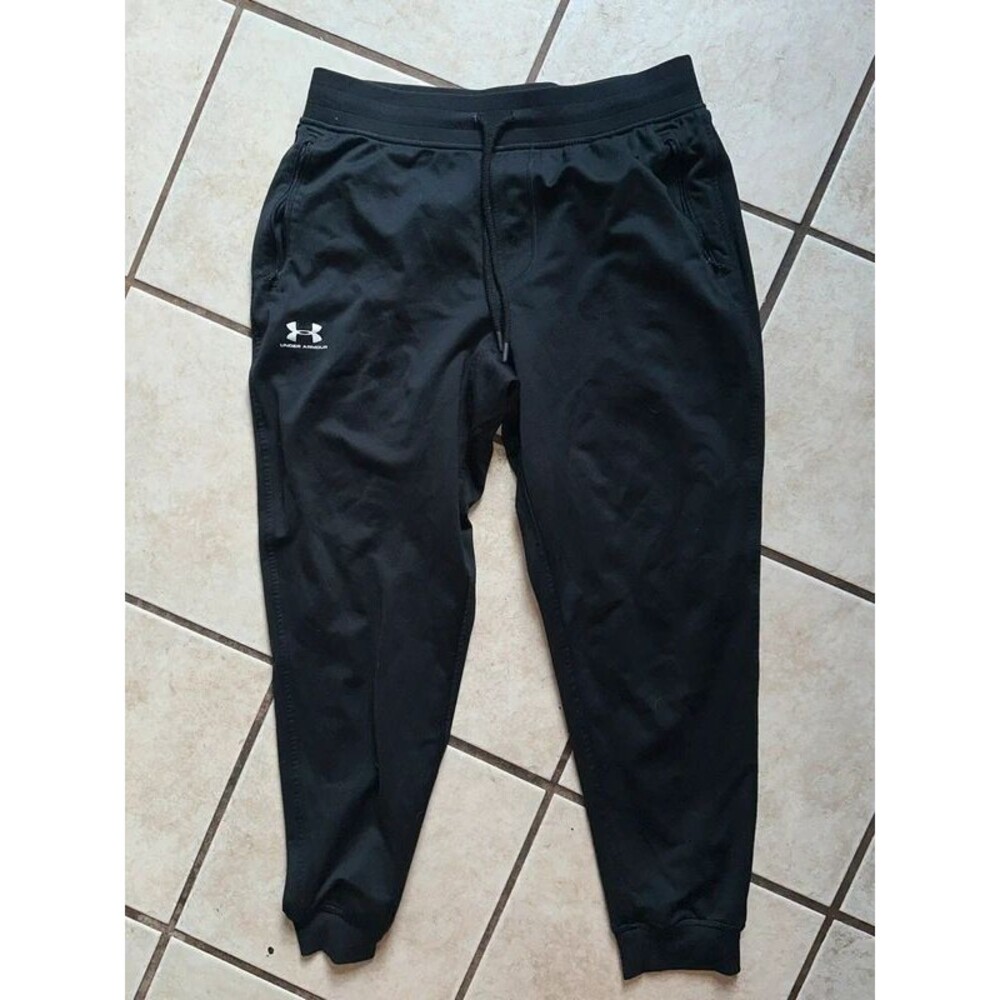 Men’s Black Under Armour Joggers Size Large